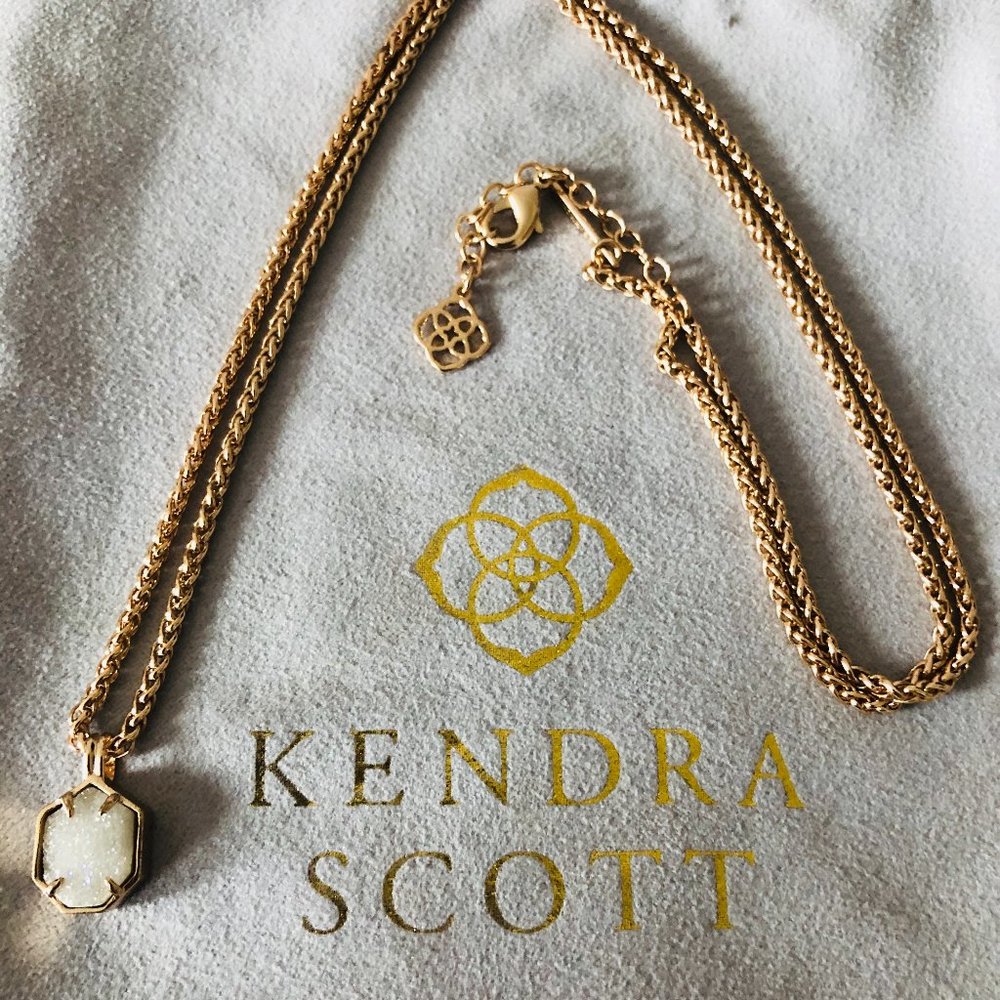 Kendra Scott: Teo Necklace in Rose Gold